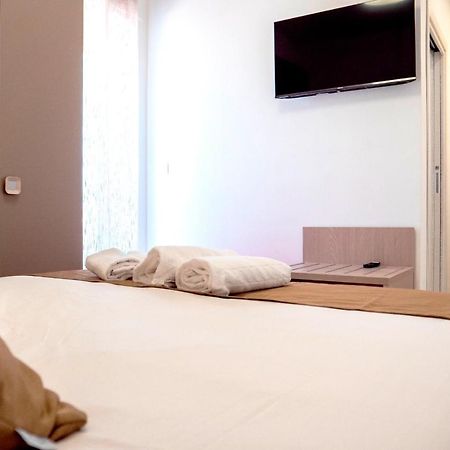B&B A Un Passo Dal Mare Torre Canne Exterior photo