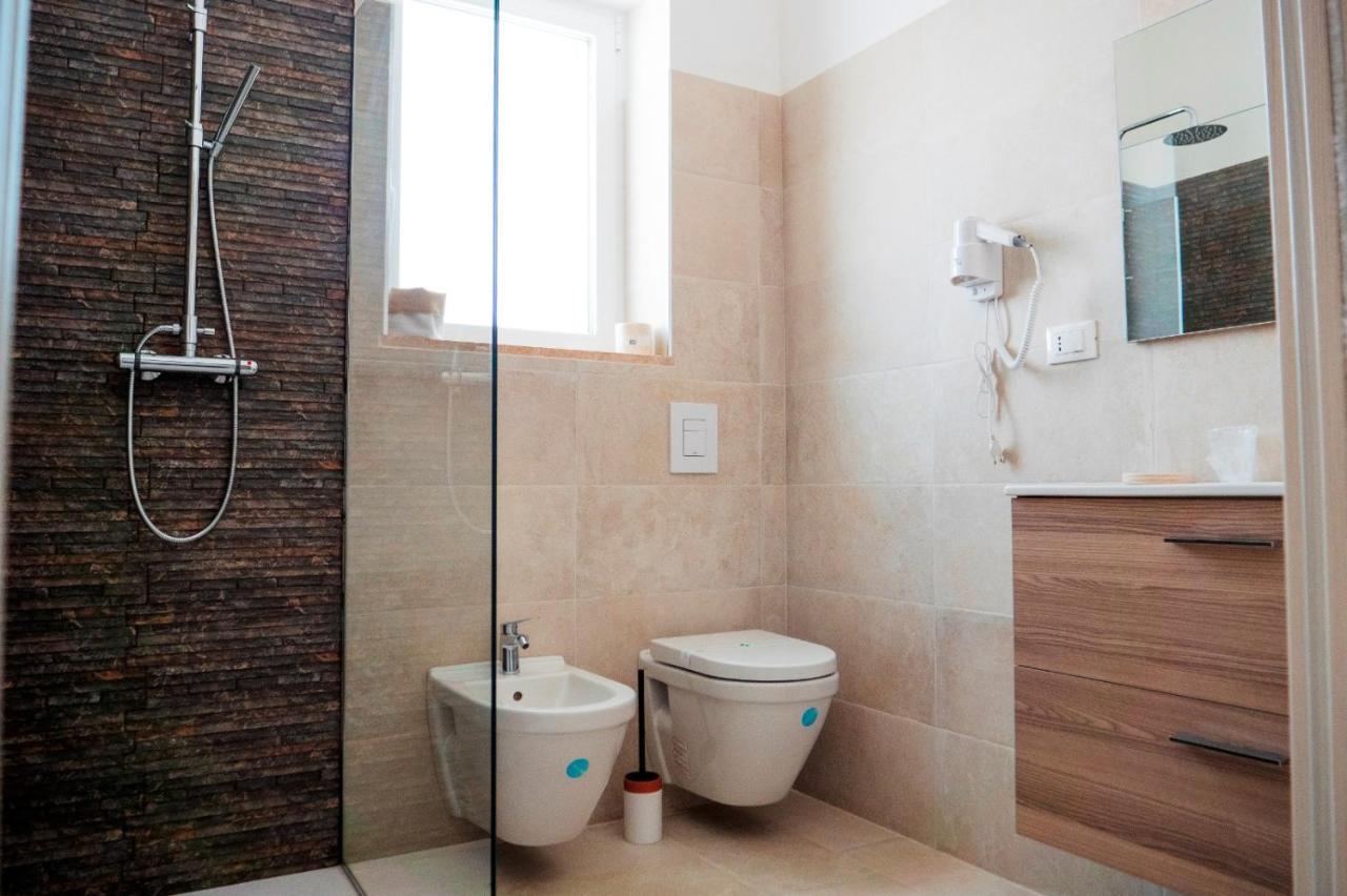 B&B A Un Passo Dal Mare Torre Canne Exterior photo