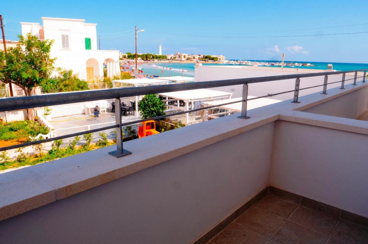 B&B A Un Passo Dal Mare Torre Canne Exterior photo